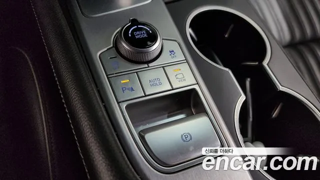 Genesis G70 2018 thumb 2