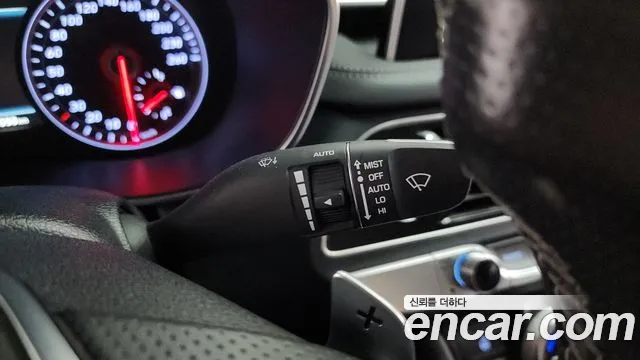 Genesis G70 2018 thumb 12