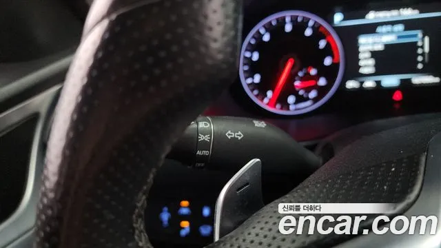 Genesis G70 2018 thumb 3