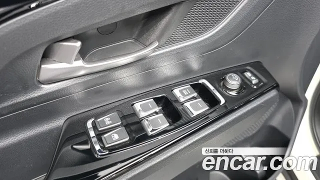 KGM Korando 2020 thumb 8