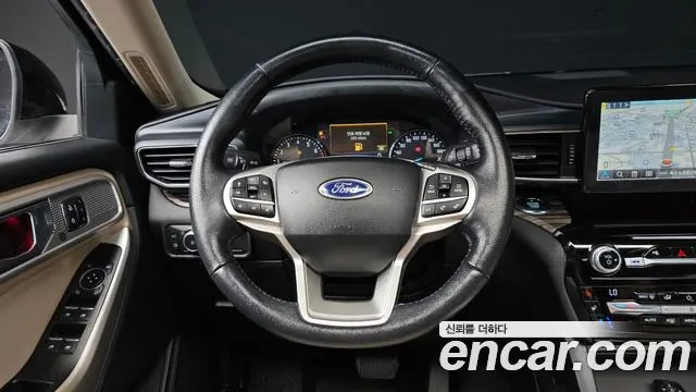 Ford Explorer 2021 thumb 4