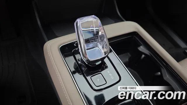 Volvo XC90 2025 thumb 7