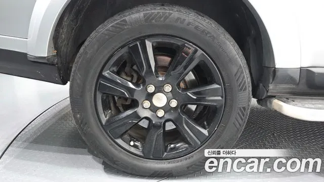 Land Rover Discovery 2014 thumb 12