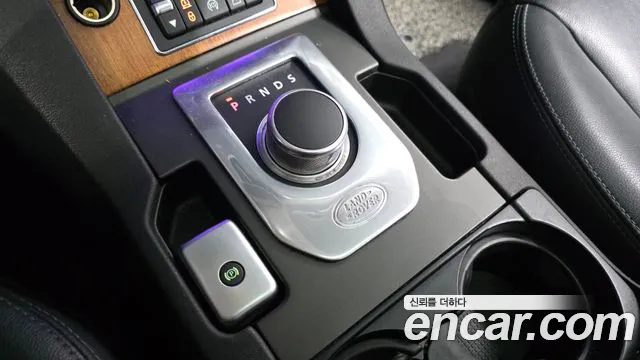 Land Rover Discovery 2014 thumb 4