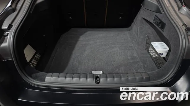 BMW i4 2023 thumb 4