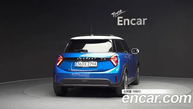 Mini Cooper 2025 thumb 9