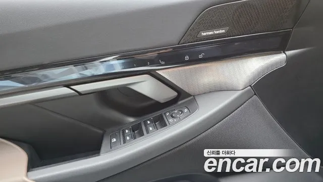 BMW 5 серии 2025 thumb 3