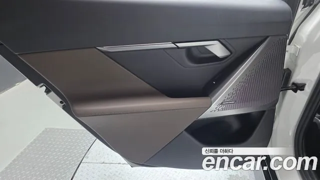 BMW 5 серии 2025 thumb 12