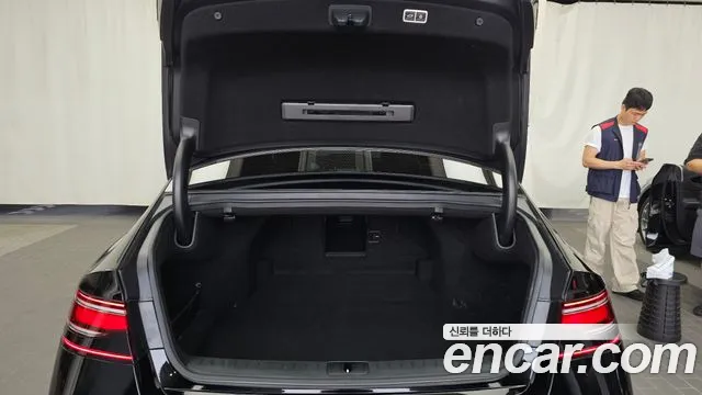 Genesis G90 2022 thumb 8