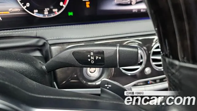 Mercedes-Benz S-Class 2019 thumb 6