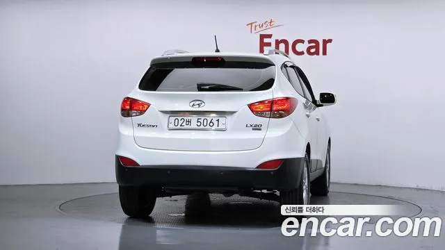 Hyundai ix 2010 thumb 12