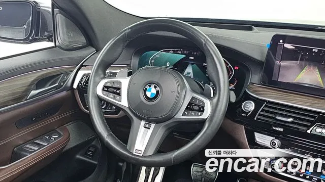 BMW 6 серии Gran Turismo 2020 thumb 10