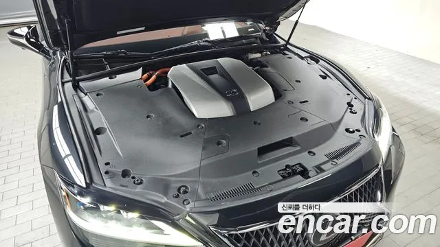 Lexus LS 500h 2023 thumb 6