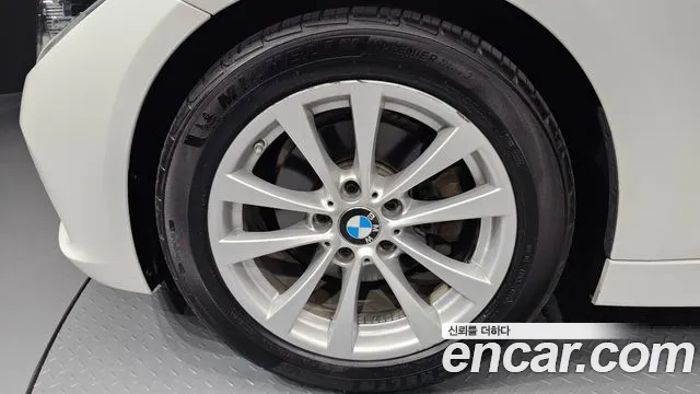 BMW 3 серии 2017 thumb 7