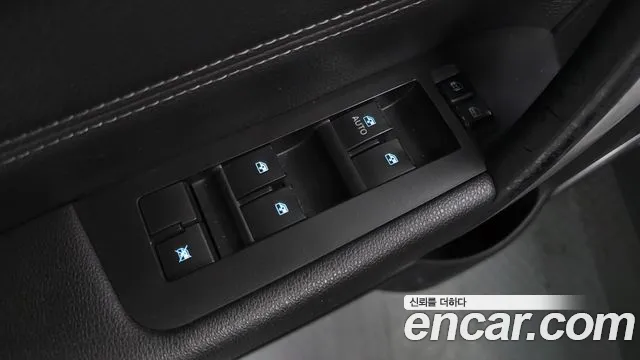 Chevrolet Captiva 2015 thumb 3