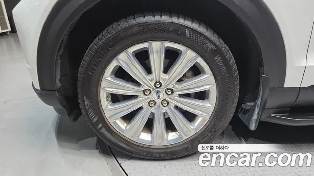 Ford Explorer 2019 thumb 4