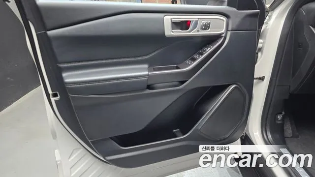 Ford Explorer 2019 thumb 3
