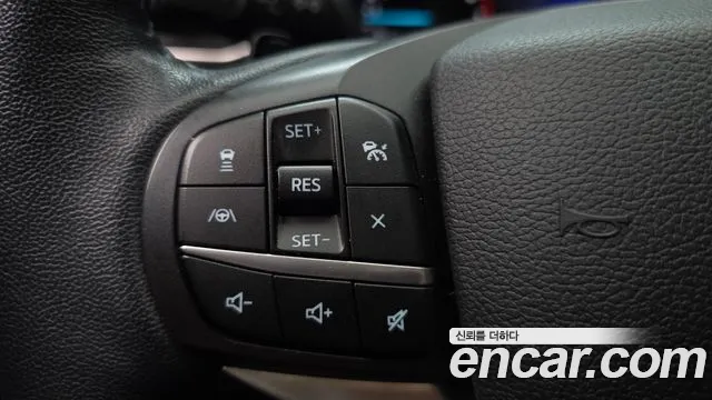 Ford Explorer 2019 thumb 8