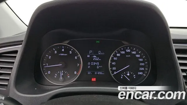 Hyundai Avante 2015 thumb 8