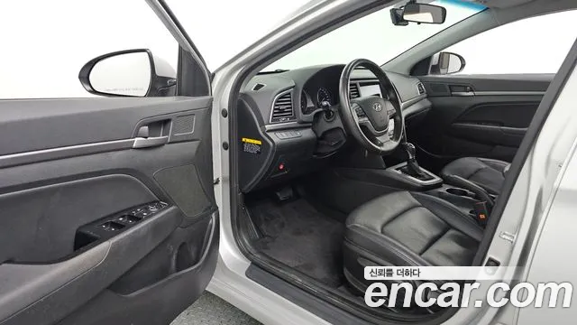 Hyundai Avante 2015 thumb 6