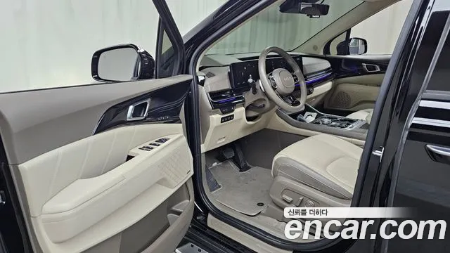 Kia Carnival 2024 thumb 9