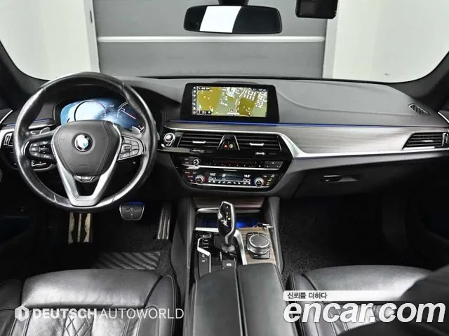 BMW 5 серии 2018 thumb 8