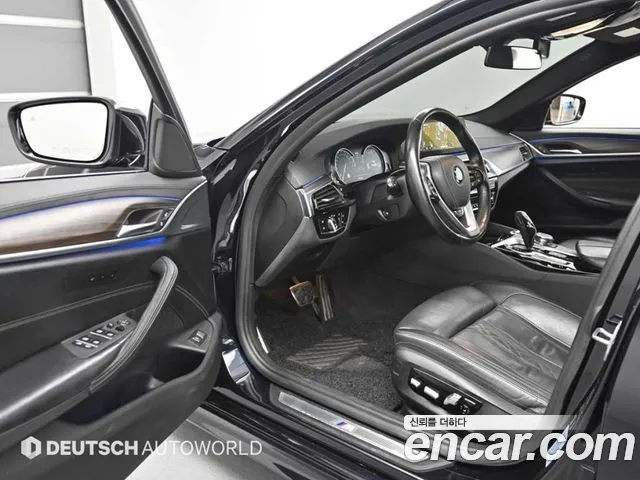 BMW 5 серии 2018 thumb 9