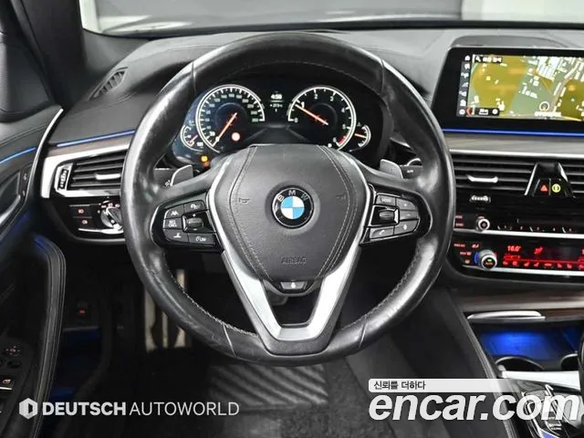 BMW 5 серии 2018 thumb 3
