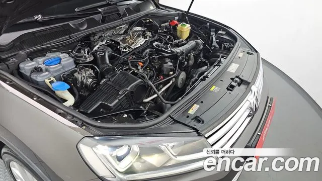 Volkswagen Touareg 2015 thumb 9