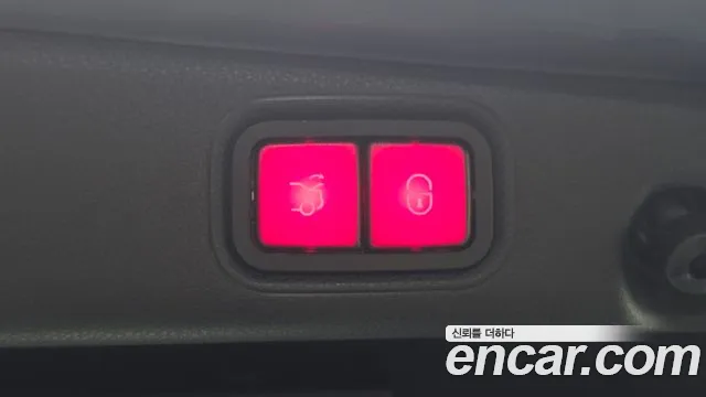 Mercedes-Benz E-Class 2019 thumb 10
