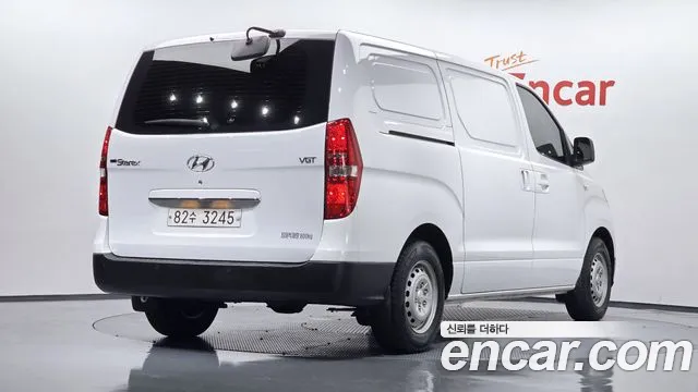 Hyundai Staria 2020 thumb 4