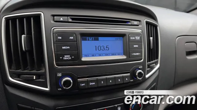 Hyundai Staria 2020 thumb 10