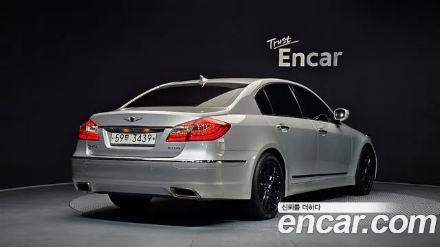 Hyundai Genesis 2012 thumb 8