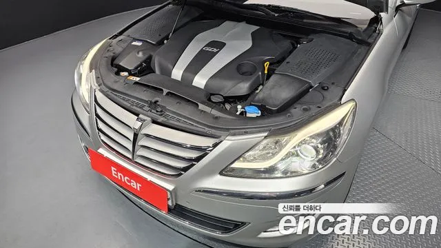 Hyundai Genesis 2012 thumb 12