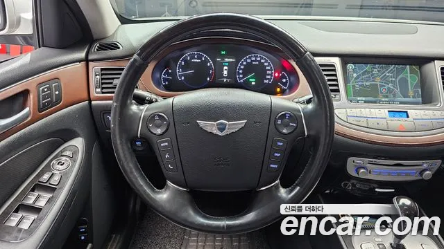 Hyundai Genesis 2012 thumb 2