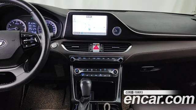 Hyundai Grandeur 2017 thumb 6
