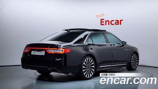 Lincoln Continental 2020 thumb 12
