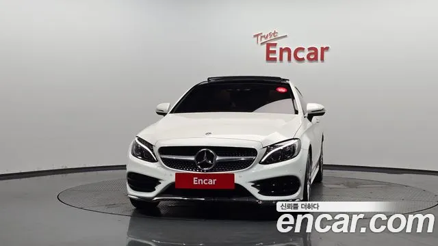 Mercedes-Benz C-Class 2018 thumb 10