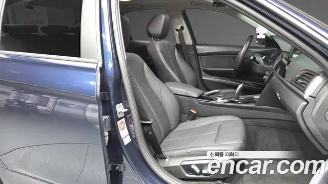 BMW 3 серии 2017 thumb 3
