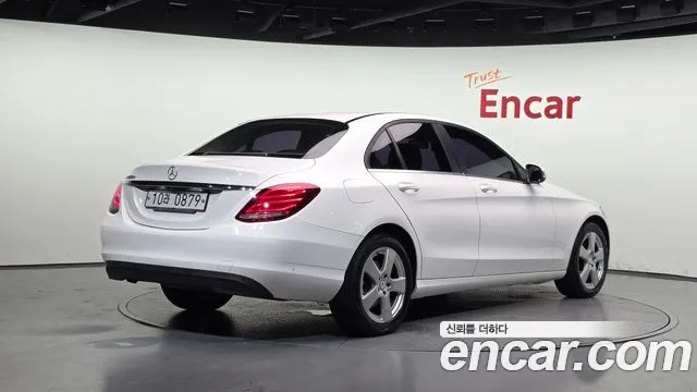 Mercedes-Benz C-Class 2015 thumb 12