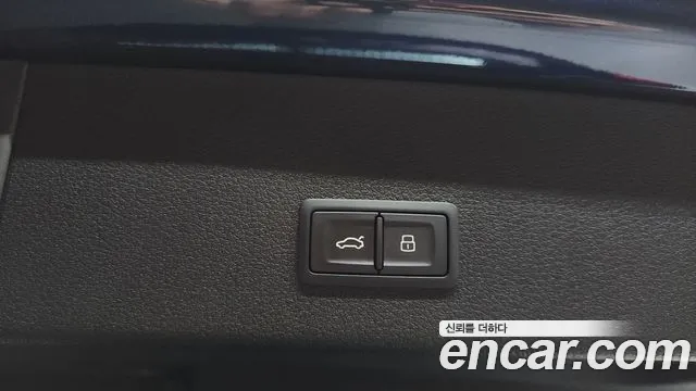 Audi e-tron 2021 thumb 6