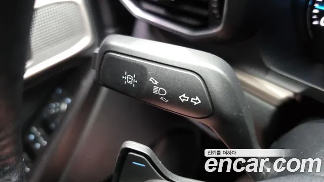 Ford Explorer 2020 thumb 9