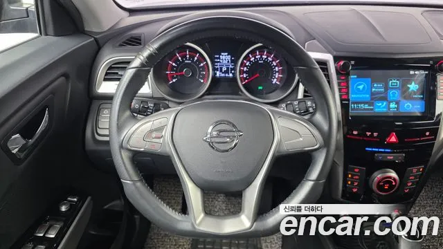 KGM Tivoli 2016 thumb 9
