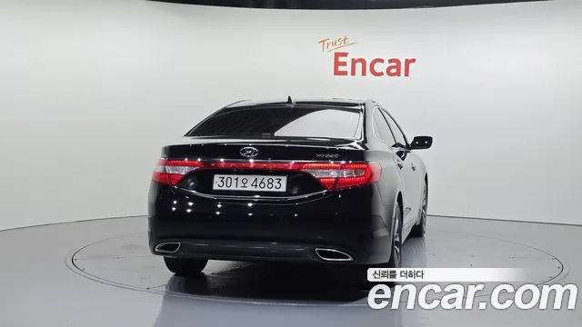 Hyundai Grandeur 2011 thumb 3