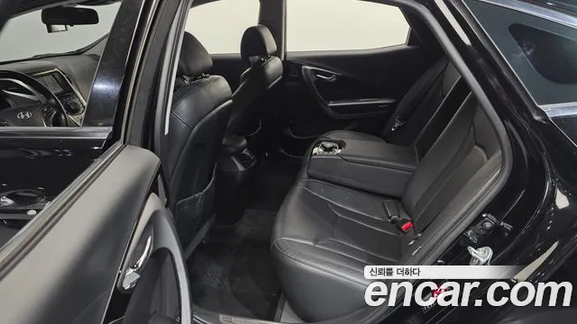 Hyundai Grandeur 2011 thumb 2
