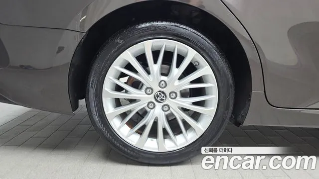 Toyota Camry 2019 thumb 12