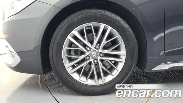Hyundai Grandeur 2018 thumb 3