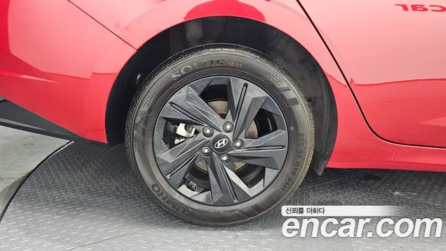 Hyundai Elantra 2023 thumb 12