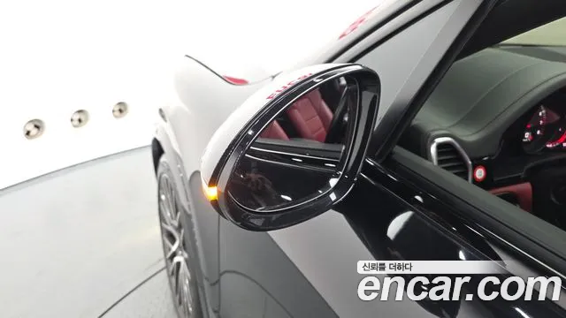 Porsche Cayenne 2020 thumb 9