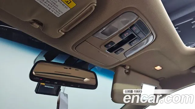 Kia Carnival 2014 thumb 11